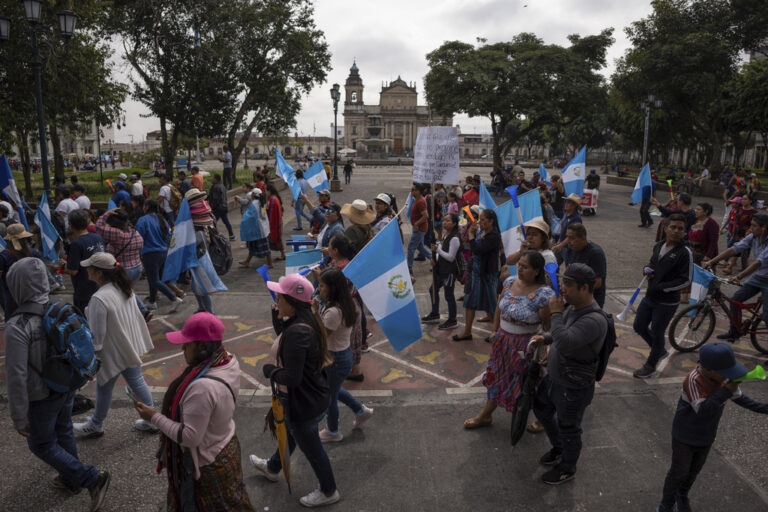 Γουατεμάλα: Ένας νεκρός και τέσσερις τραυματίες σε διαδήλωση υπέρ του νέου προέδρου