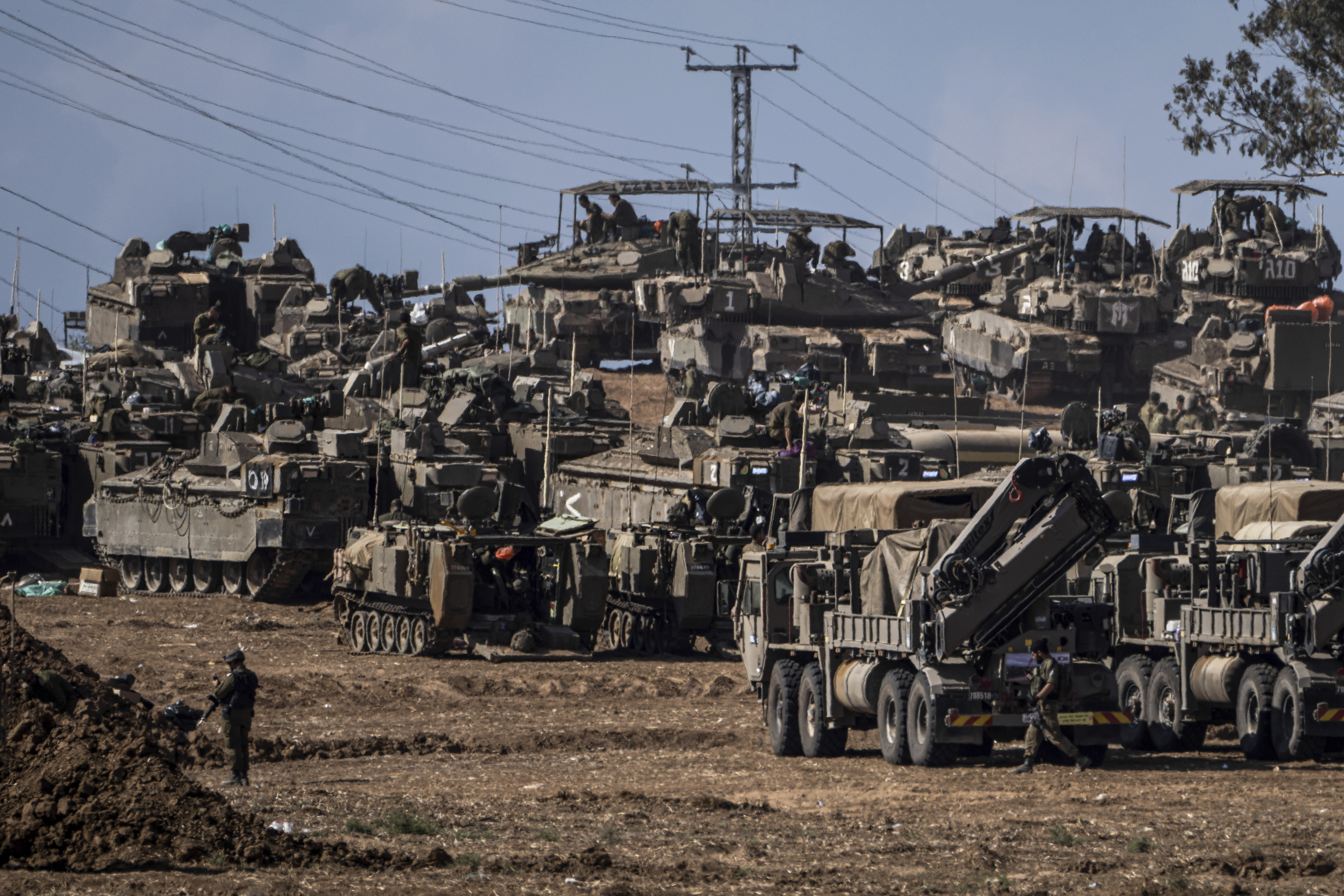 Πόλεμος στο Ισραήλ: Συνομιλία Τζο Μπάιντεν – Μαχμούντ Αμπάς σχετικά με την ανθρωπιστική βοήθεια προς την Λωρίδα της Γάζας