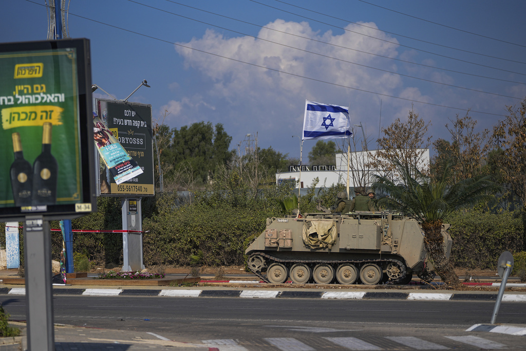 Μαίνονται οι συγκρούσεις μεταξύ Ισραήλ και Χαμάς – Διπλωματικός μαραθώνιος με φόντο τη χερσαία εισβολή