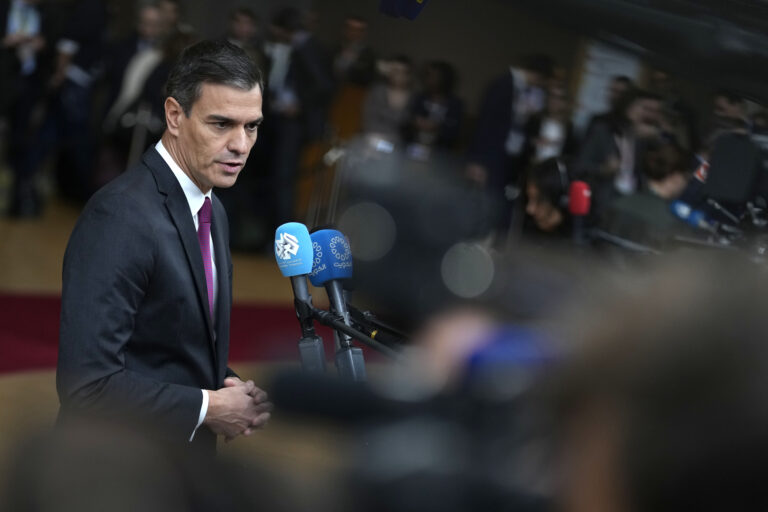Ισπανία – Πηγές Σοσιαλιστικού κόμματος: Πιθανές ημερομηνίες για εκλογή Σάντσεθ η 7η και 8η Νοεμβρίου
