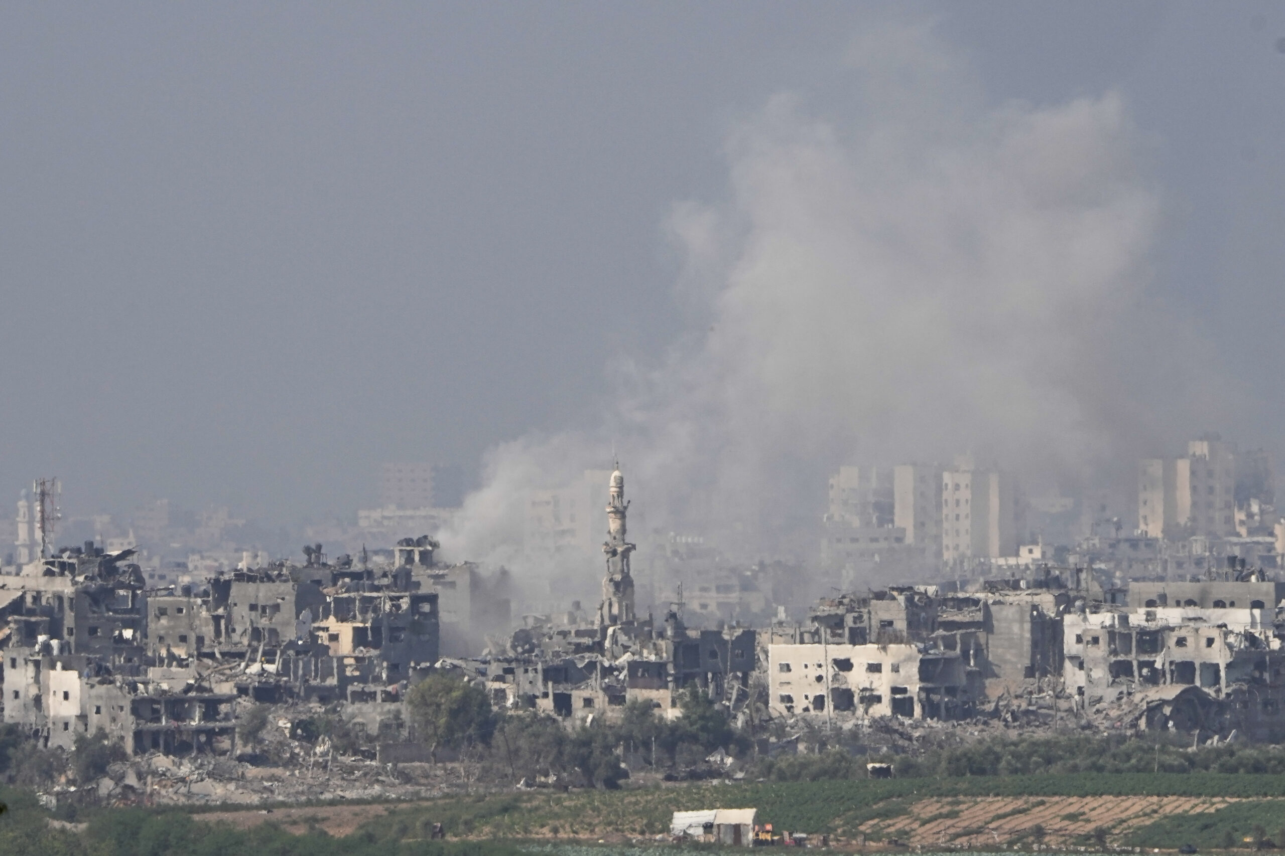 Φυλλάδια του ισραηλινού στρατού πέφτουν στη Γάζα: «Η πόλη είναι πεδίο μάχης» – «Εκκενώστε προς τα νότια»