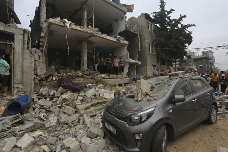 «Επείγουσα» έκκληση του Ισραήλ στους αμάχους της Γάζας να εκκενώσουν προς τα νότια – Σφοδρές μάχες με τη Χαμάς