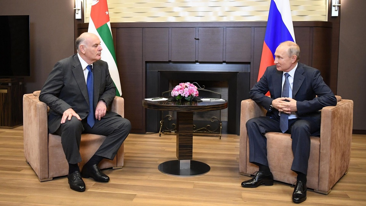 Putin - Aslan Georgievich Bzhania