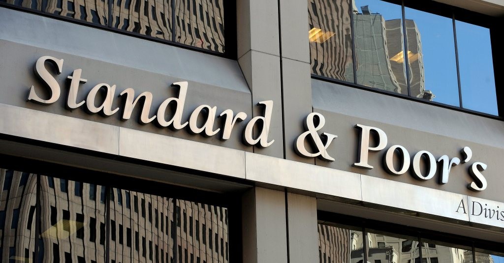 Standard & Poor’s: Έδωσε την επενδυτική βαθμίδα «BBB-» στην Ελλάδα