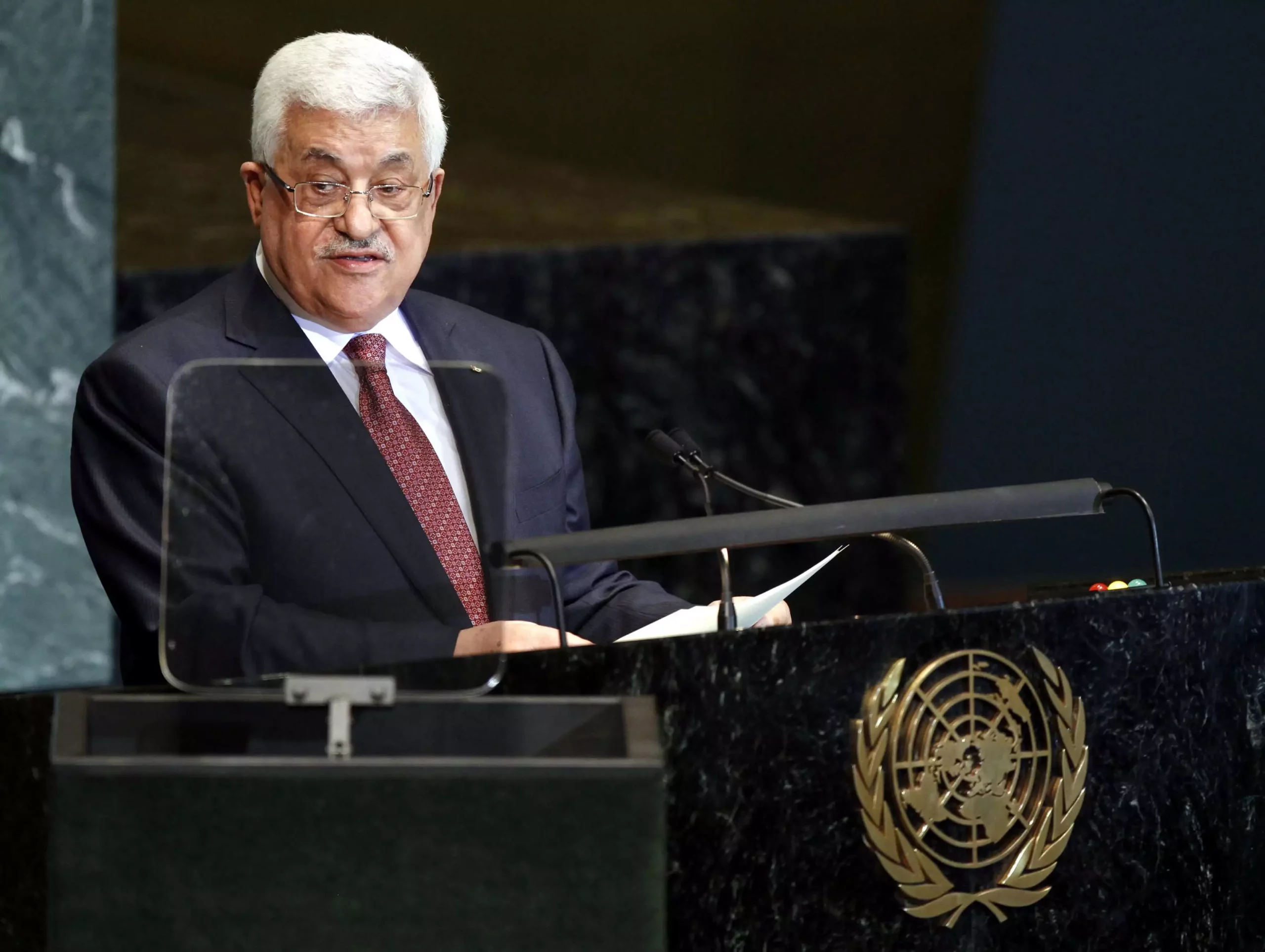 Καταδικάζει τη βία σε βάρος αμάχων και από τις δύο πλευρές ο Παλαιστίνιος πρόεδρος