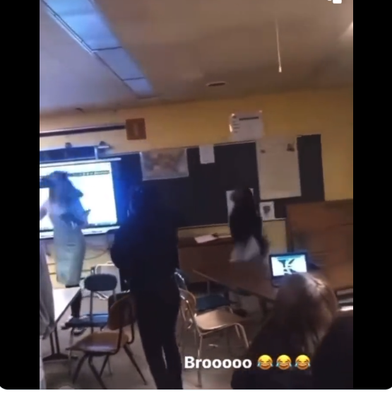 ΗΠΑ: Μαθήτρια πέταξε καρέκλα στο κεφάλι καθηγήτριας (video)