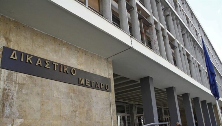Θεσσαλονίκη: Εξάρθρωση κυκλώματος παράνομων ελληνοποιήσεων– Και δεύτερος αστυνομικός στη δικογραφία 