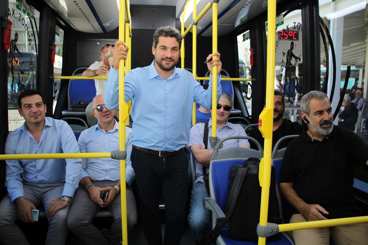 Χανιά: παραλήφθηκε το πρώτο από τα πέντε ηλεκτρικά λεωφορεία