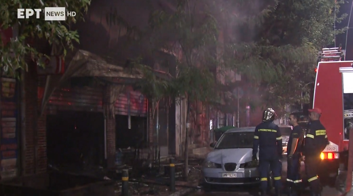 Αγ. Παντελεήμονας: Καταστράφηκε ολοσχερώς κατάστημα ηλεκτρικών μετά από πυρκαγιά