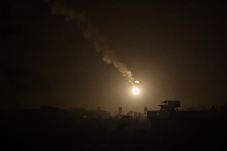 Ποια είναι η «Αχίλλειος πτέρνα» της Χαμάς – Ο Λ. Καμπουρίδης, αντιστράτηγος ε.α. αποκαλύπτει γιατί οι ισραηλινές επιθέσεις γίνονται τη νύχτα