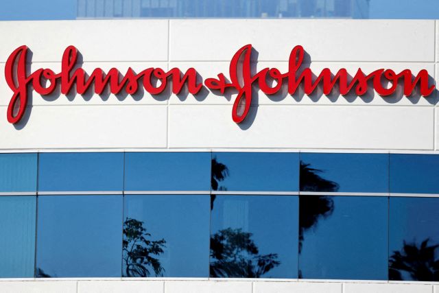 Johnson & Johnson: Δικαστική νίκη στο εφετείο για το «καρκινογόνο» ταλκ