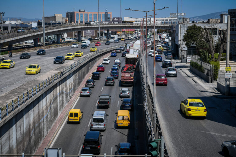 Περιπολίες και μόνιμα γερανοφόρα για την αποσυμφόρηση του Κηφισού – Τι ανακοίνωσε ο Γ. Οικονόμου