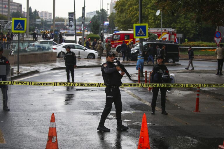 Τουρκία: Αντίποινα για το χτύπημα στην Άγκυρα – Αεροπορικές επιδρομές κατά κουρδικών στόχων στο βόρειο Ιράκ