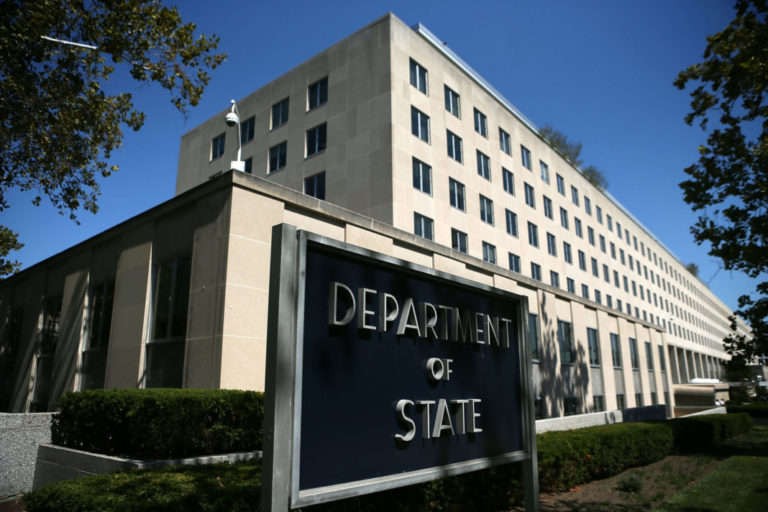 Αργεντινή: Κανονικά λειτουργεί η πρεσβεία των ΗΠΑ, μετά από αναφορές για απειλές για τοποθέτηση βόμβας, λέει το Στέιτ Ντιπάρτμεντ