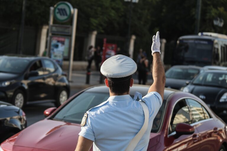 Κυκλοφοριακές ρυθμίσεις στo κέντρο της Αθήνας λόγω της γιορτής του Αγίου Διονυσίου – Ποιοι δρόμοι είναι κλειστοί