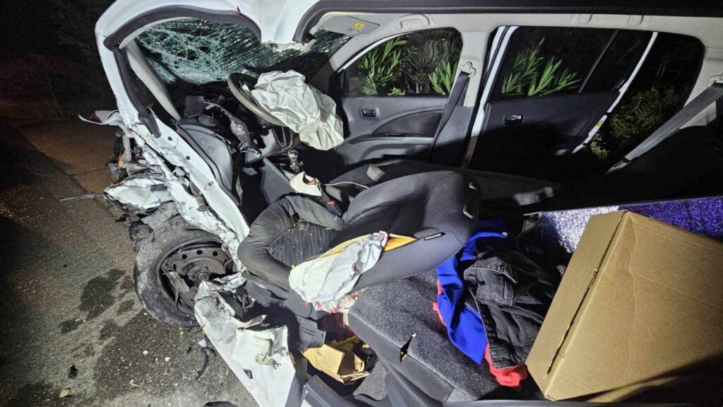Ηράκλειο: Σοκαριστικές εικόνες από τροχαίο που συνέβη στον ΒΟΑΚ – Δύο τραυματίες