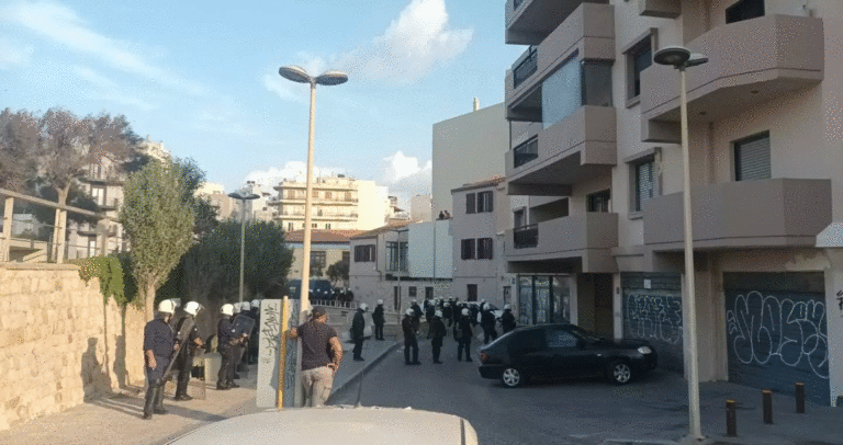 Ηράκλειο: Αστυνομικές δυνάμεις στον αθλητικό σύλλογο “Τηγανίτη”