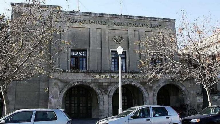 Ρόδος: Σύλληψη 45 αλλοδαπών στο λιμάνι της Ακαντιάς