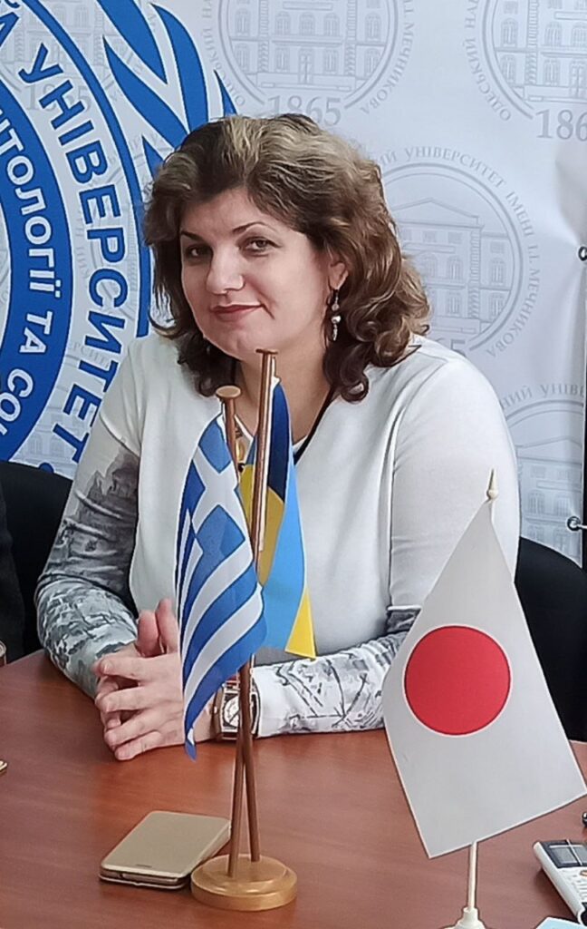 Νέα σχολικά εγχειρίδια της νεοελληνικής γλώσσας στην εμπόλεμη Ουκρανία