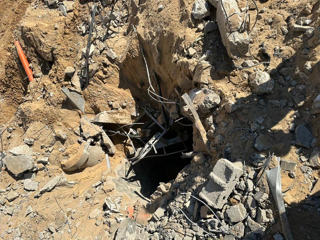 Οι ισραηλινές δυνάμεις ανακάλυψαν σήραγγα της Χαμάς στο Αλ Σίφα – Βρέθηκαν όπλα και σε άλλο νοσοκομείο
