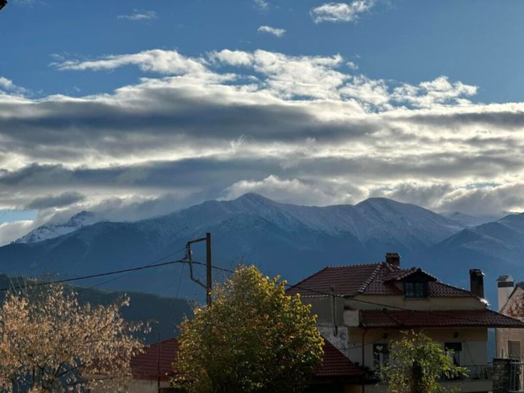 Έπεσε το πρώτο χιόνι στον Κίσσαβο