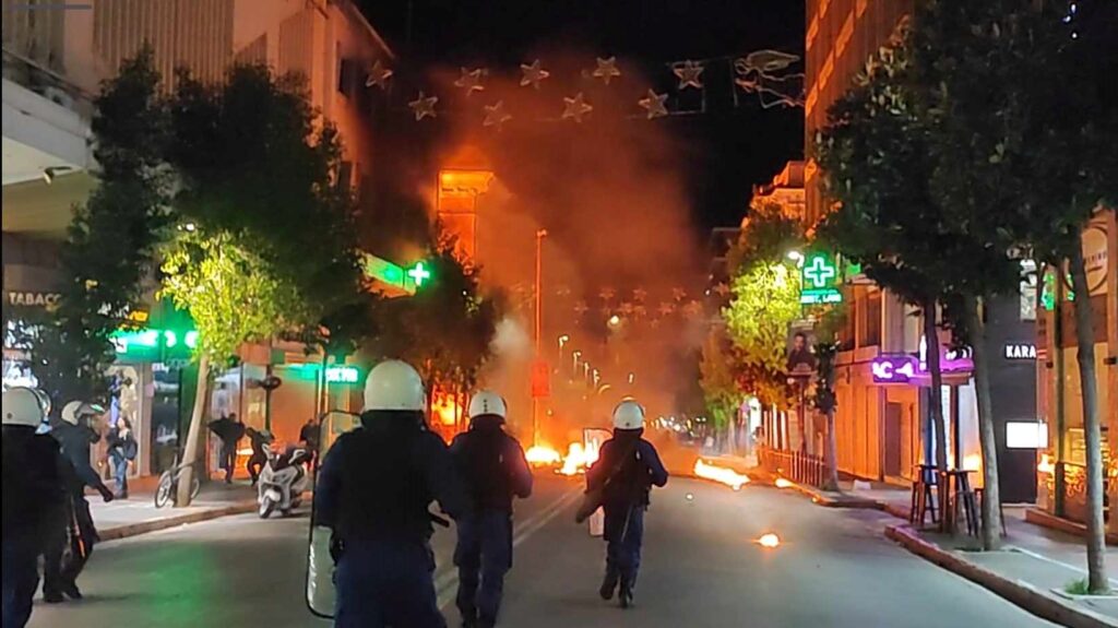 Πάτρα: Ελεύθεροι οι τρεις συλληφθέντες των χθεσινών επεισοδίων