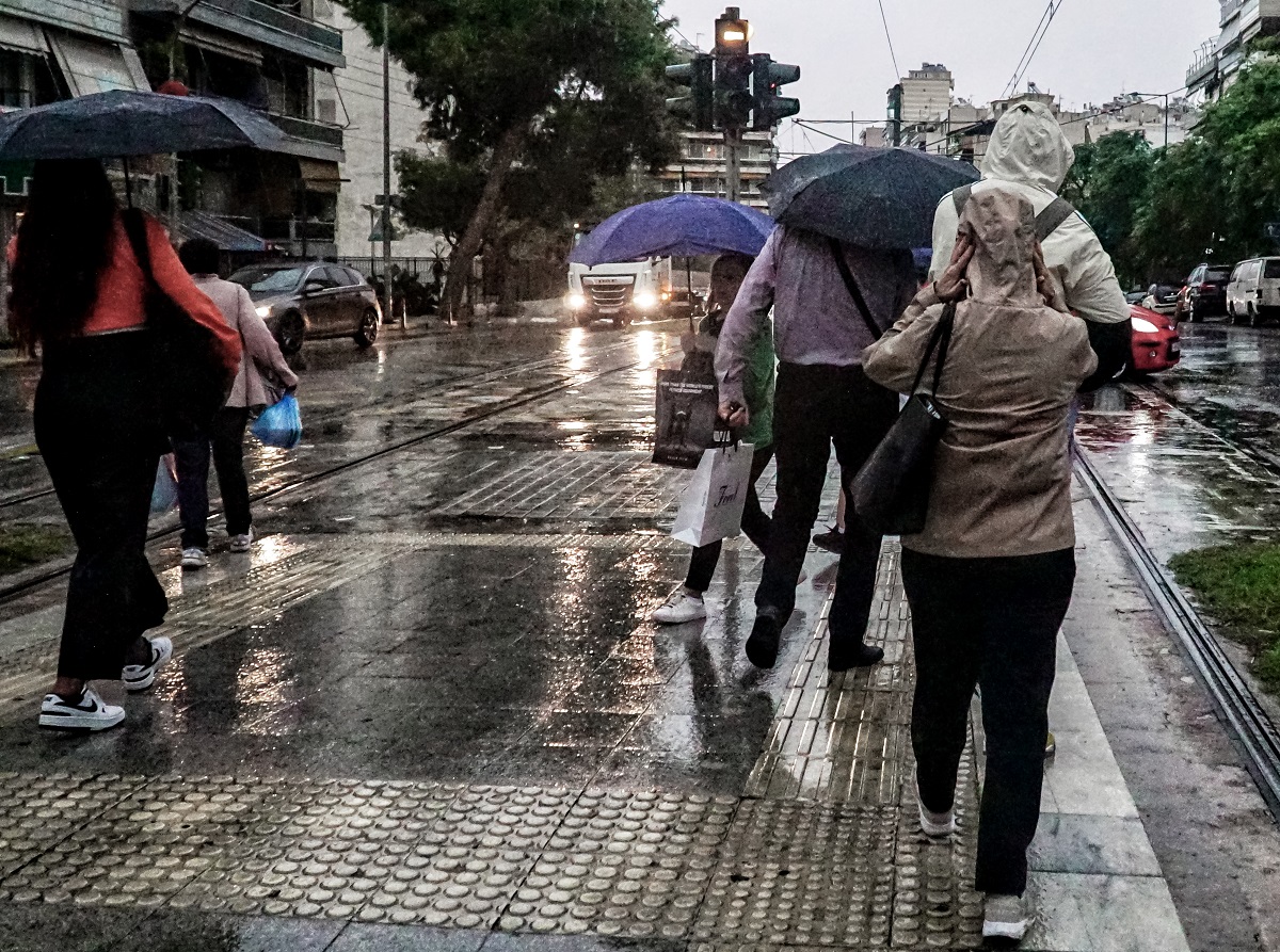 ΒΡΟΧΗ (ΓΙΩΡΓΟΣ ΚΟΝΤΑΡΙΝΗΣ/EUROKINISSI)