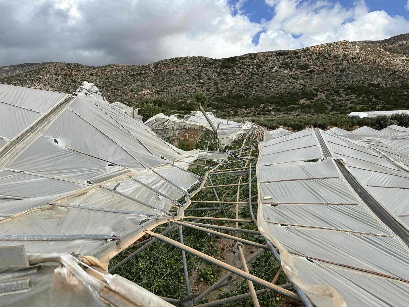 Κρήτη: Θυελλώδεις άνεμοι και χαλάζι – Στο “πόδι” η Πυροσβεστική