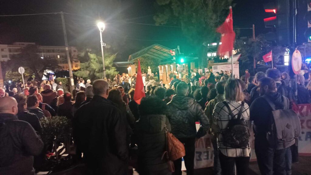 Λέσβος: Μεγάλη πορεία για την επέτειο των 50 χρόνων της εξέγερσης του Πολυτεχνείου