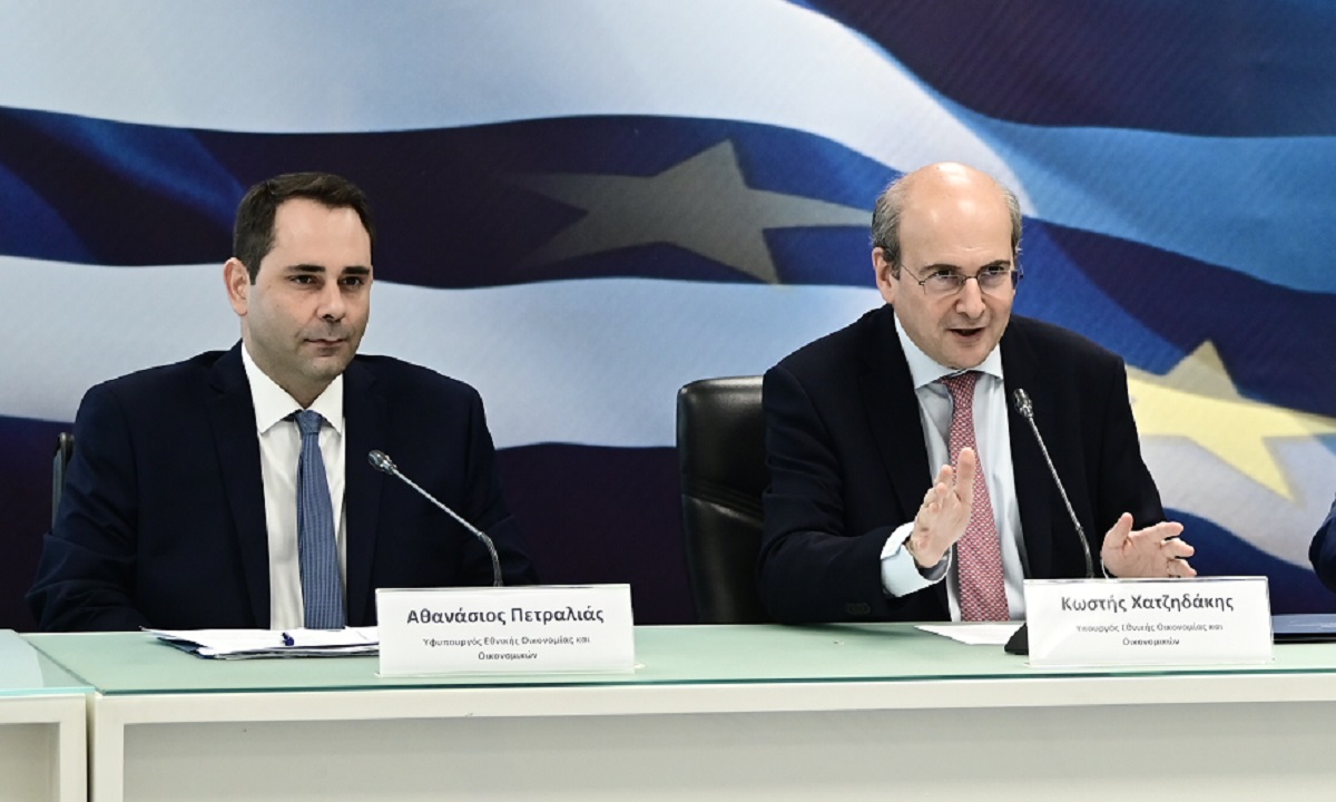 [362456] ΣΥΝΕΝΤΕΥΞΗ ΤΥΠΟΥ ΓΙΑ ΤΗΝ ΠΑΡΟΥΣΙΑΣΗ ΤΟΥ ΟΙΚΟΝΟΜΙΚΟΥ ΝΟΜΟΣΧΕΔΙΟΥ (ΜΙΧΑΛΗΣ ΚΑΡΑΓΙΑΝΝΗΣ/EUROKINISSI)