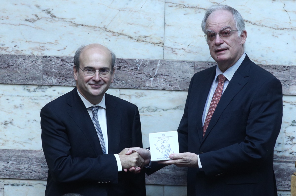 [365184] ΚΑΤΑΘΕΣΗ ΤΟΥ ΠΡΟΫΠΟΛΟΓΙΣΜΟΥ 2024 ΣΤΗΝ ΒΟΥΛΗ(ΣΩΤΗΡΗΣ ΔΗΜΗΤΡΟΠΟΥΛΟΣ/EUROKINISSI)