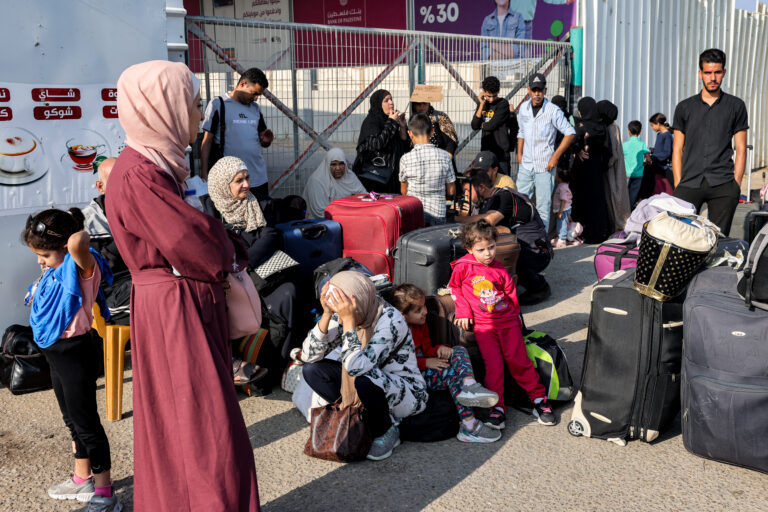 Ράφα: Έως 500 κάτοχοι ξένων διαβατηρίων θα φύγουν από τη Γάζα – Τι προβλέπει η συμφωνία