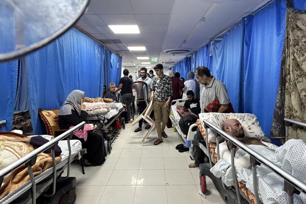 Γάζα: Ο στρατός του Ισραήλ απέσυρε τα άρματα από το νοσοκομείο Αλ Σίφα – Πληροφορίες για δεκάδες πτώματα