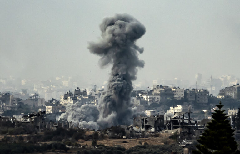 Χαμάς: Στους 11.320 οι νεκροί Παλαιστίνιοι από τους ισραηλινούς βομβαρδισμούς – Ανάμεσά τους 4.650 παιδιά