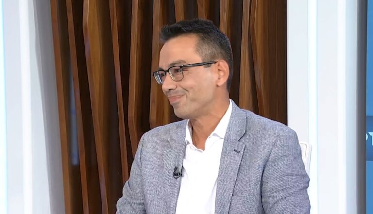 Σ. Σέρμπος στο Πρώτο: Η παράπλευρη απώλεια για τον Πειραιά από τις επιθέσεις των Χούθι (audio)