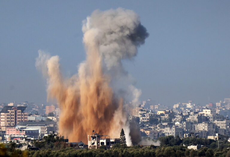 Ισραηλινός βομβαρδισμός στη Γάζα – 15 Παλαιστίνιοι νεκροί