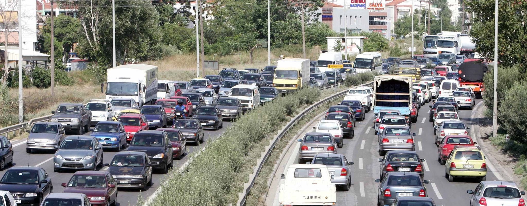 Θεσσαλονίκη: Μποτιλιάρισμα στην Περιφερειακή οδό λόγω σύγκρουσης δύο οχημάτων