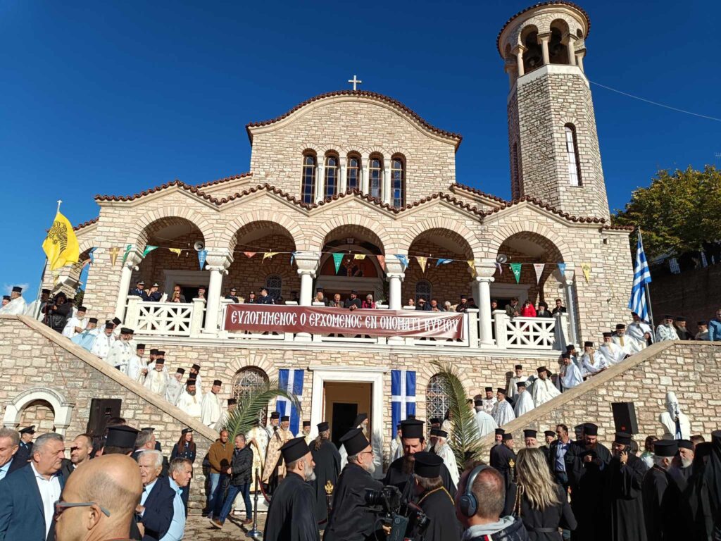 Θεσπρωτία: Ενθρονίστηκε ο νέος Μητροπολίτης Παραμυθίας Σεραπίων