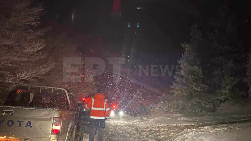 Κοζάνη: Εντοπίστηκαν τα ξημερώματα οι δύο ορειβάτες που αγνοούνταν στο Βελβεντό