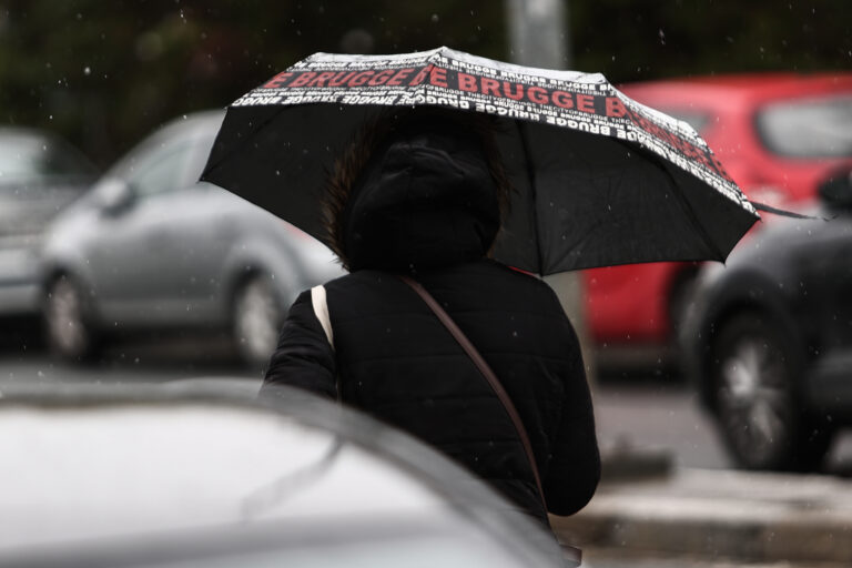 Καιρός: Επιμένει το τσουχτερό κρύο, προειδοποίηση για νέο κύμα κακοκαιρίας – Πού αναμένονται έντονα φαινόμενα