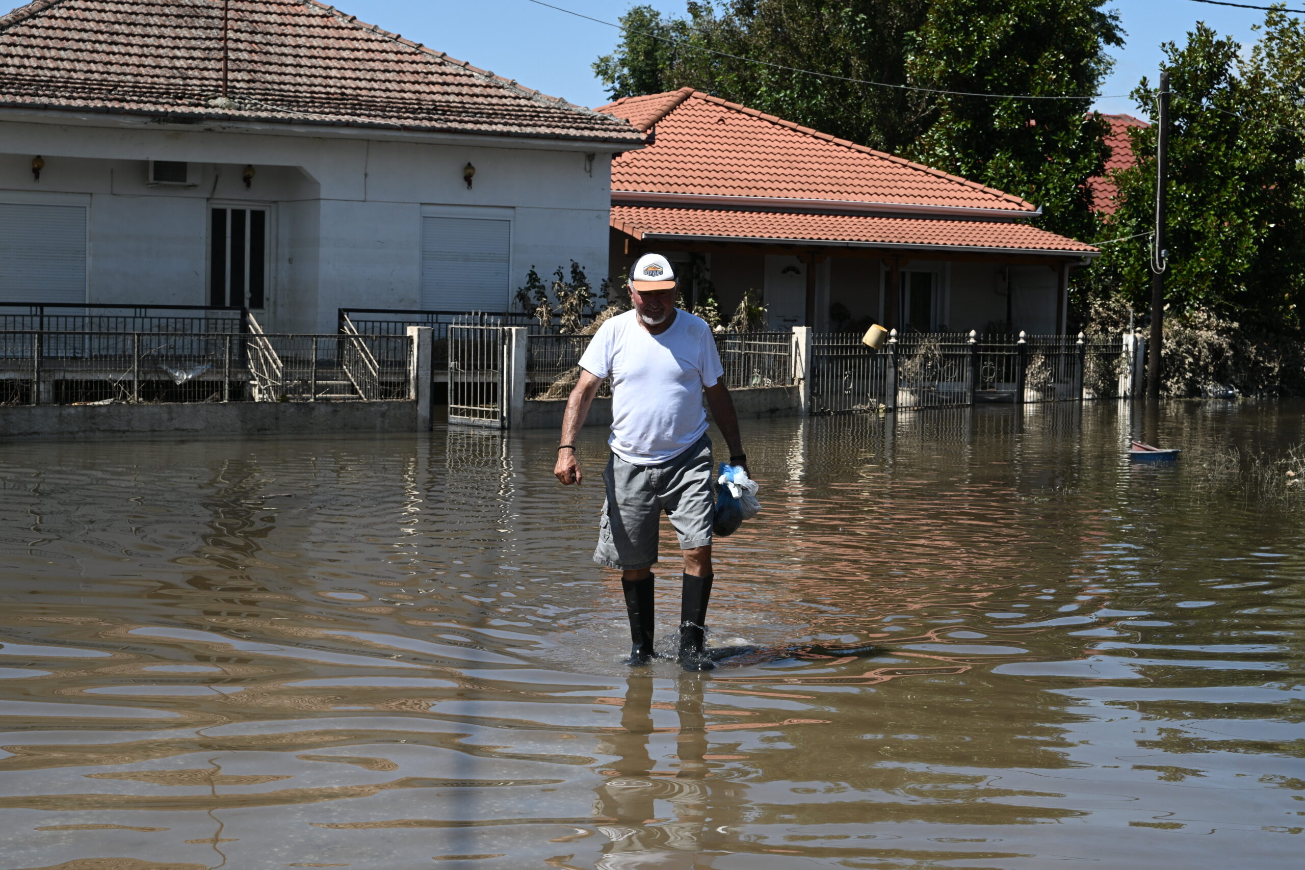 Νέες πληρωμές πρώτης αρωγής προς τους πλημμυροπαθείς – Μέχρι σήμερα έχουν καταβληθεί 133,5 εκατ. ευρώ