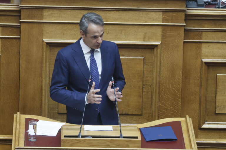 Αυστηρή κριτική Μητσοτάκη στην αντιπολίτευση για το Παλαιστινιακό – Καλά θα κάνετε να διαβάσετε λίγο περισσότερο, είστε εκτός θέματος