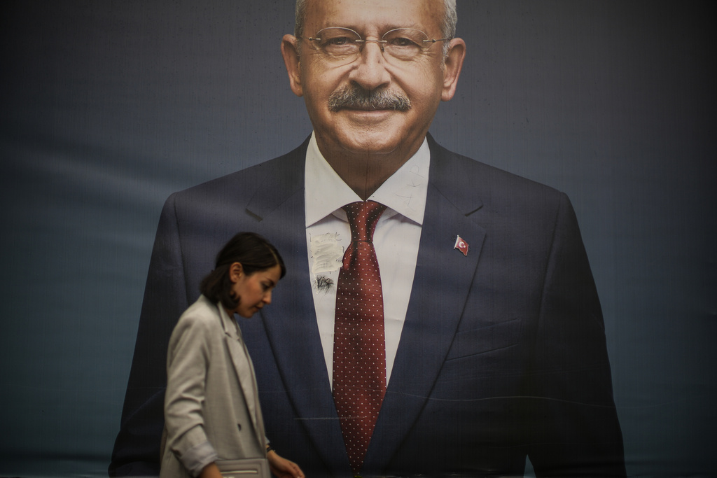 Εκλέγει πρόεδρο το Ρεπουμπλικανικό Λαϊκό Κόμμα (CHP) της Τουρκίας