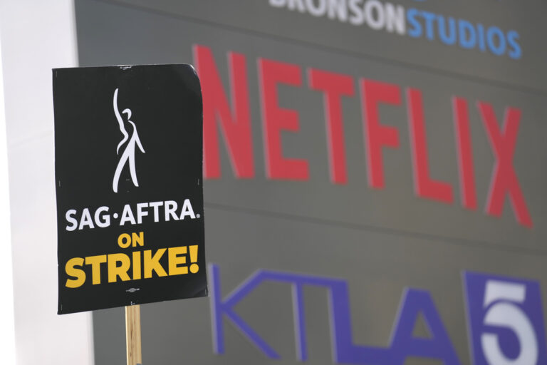 Το Χόλιγουντ κάνει «restart», κλείνοντας την πόρτα στην Τεχνητή Νοημοσύνη
