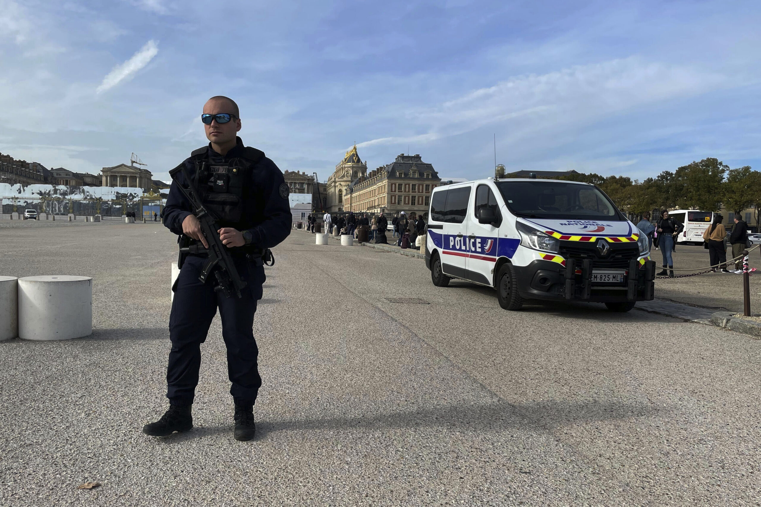 France Versailles-Evacuated