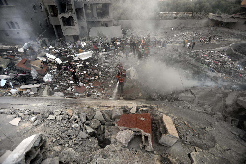 Ισραηλινός στρατός: Έχουμε χτυπήσει 11.000 θέσεις της Χαμάς (video)