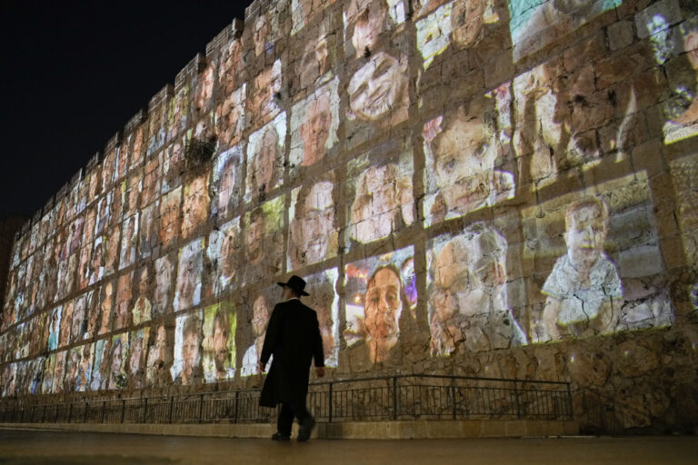 Τρεις υπήκοοι των ΗΠΑ ανάμεσα στους ομήρους που θα αφήσει ελεύθερους η Χαμάς