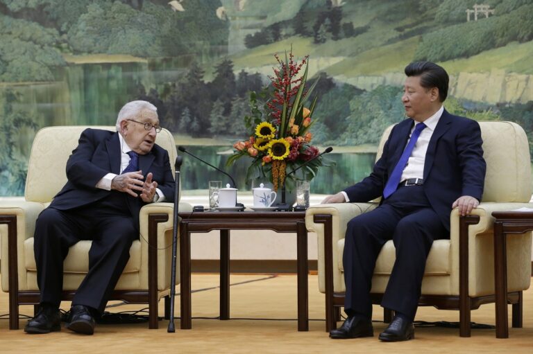 ΗΠΑ: Σοκ και θλίψη για τον Κινέζο πρεσβευτή από τον θάνατο του Χέρνι Κίσινγκερ