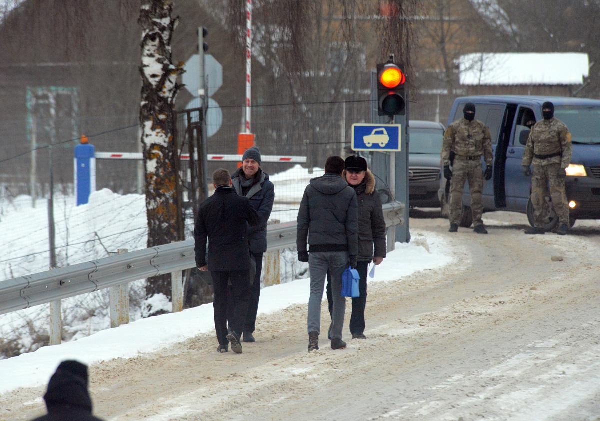 Εσθονία: Έτοιμη να κλείσει τα σύνορα με τη Ρωσία και να “αμυνθεί κάθε υβριδικής επίθεσης”