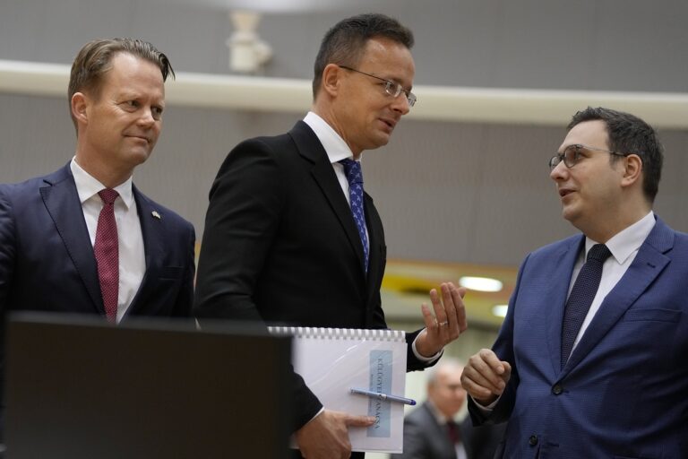 Ουγγαρία: Σε ήρεμη ειλικρινή αντιπαράθεση για την ασφάλεια της Ευρώπης ελπίζει ο υπουργός Εξωτερικών